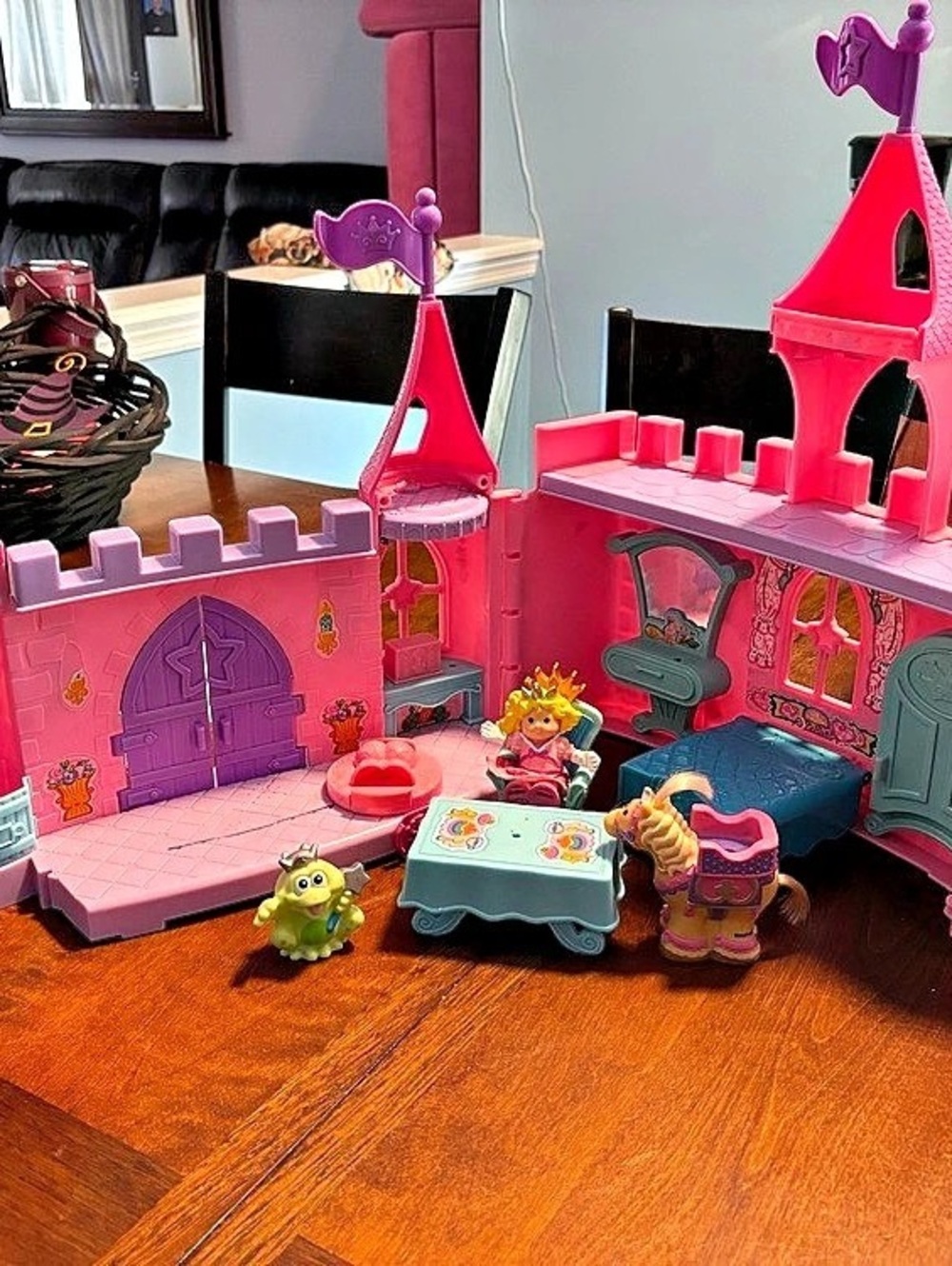 Fisher-Price Little People Disney Princess Songs Magic Castle Playset
